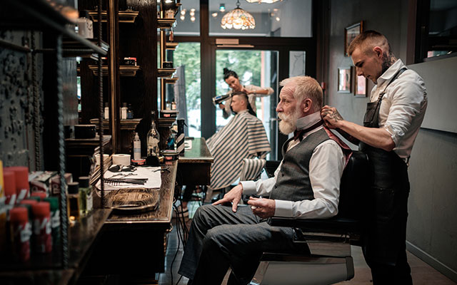 海外向け動画対応 英語・中国語に対応